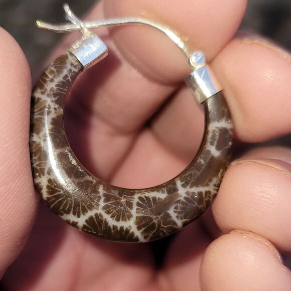 Brown Coral Hoop Earrings in Sterling Silver - Picture 2 of 8